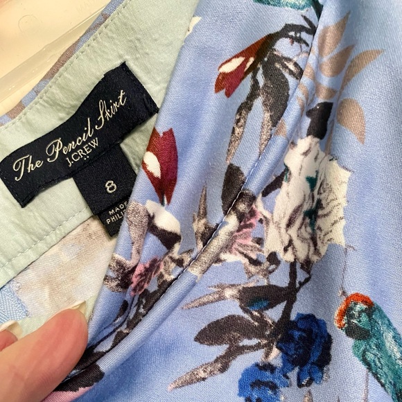 The Pencil Skirt - Picture 2 of 4